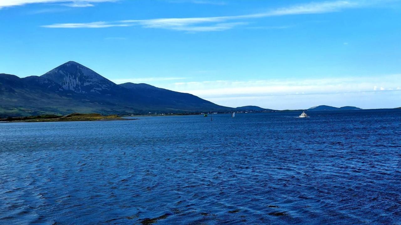 The Waterside Apartment 112 Harbour Mills Westport Buitenkant foto